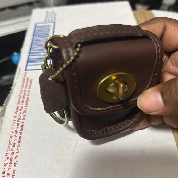 Vintage Coach Mini Station Bag Key Fob - Picture 5 of 5